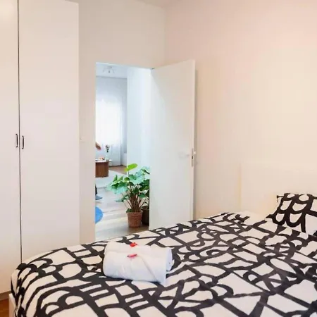 Magic In The Heart Of Antwerp! Apartment